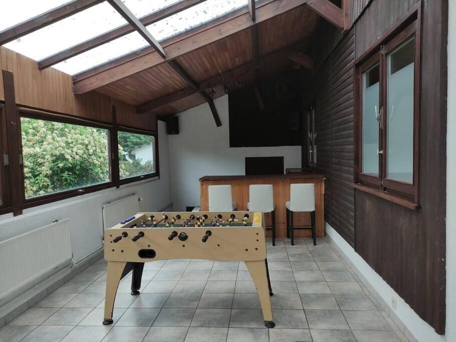 Villa Spacieuse Et Accueillante Mons Luaran gambar